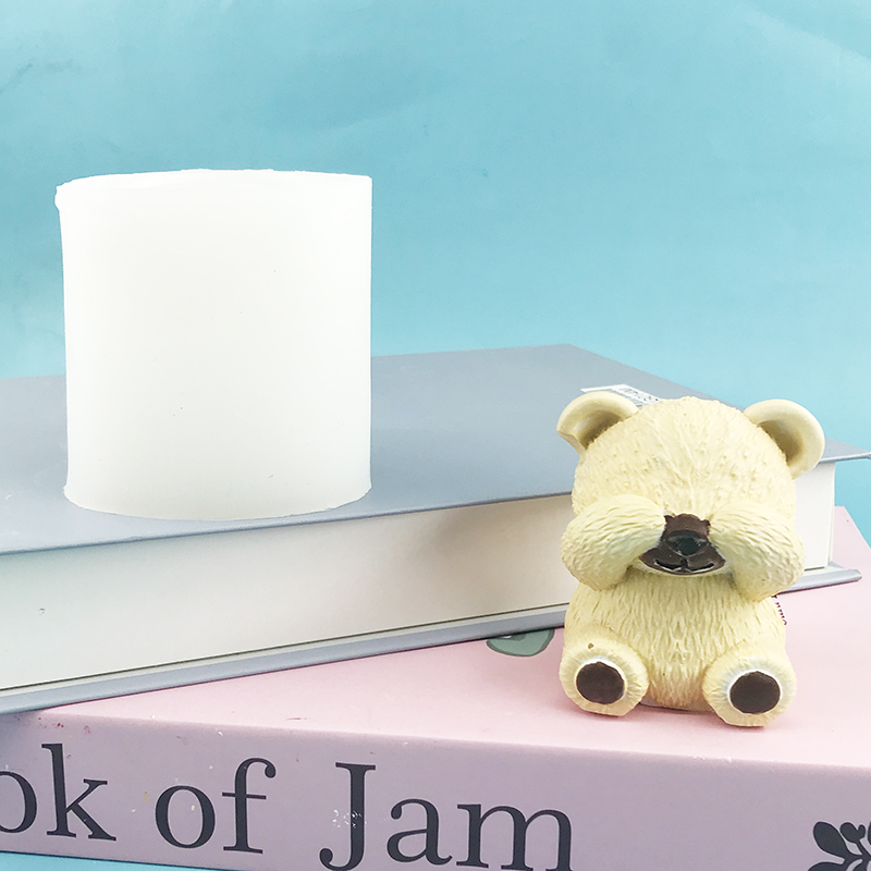 Blindfolded little bear Silico - Candle Supplies Eu 评论和价格